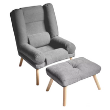 Lila grå vingestol med fodskammel