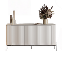 Elegant hvid riflet kommode, 150 cm VICTORIA