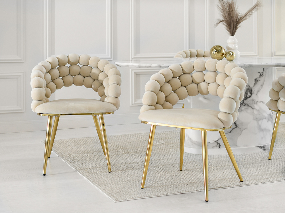 Cremefarvet velourstol med gyldne ben LUCY