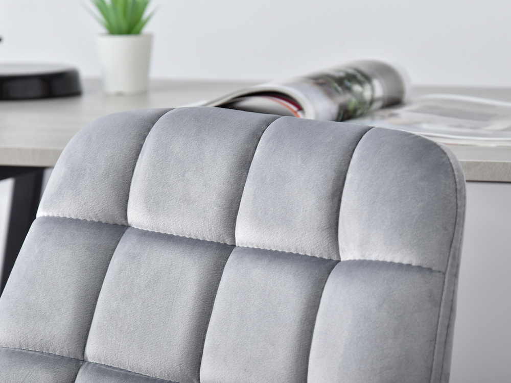 Velourlænestol med grå kromben ELIOR