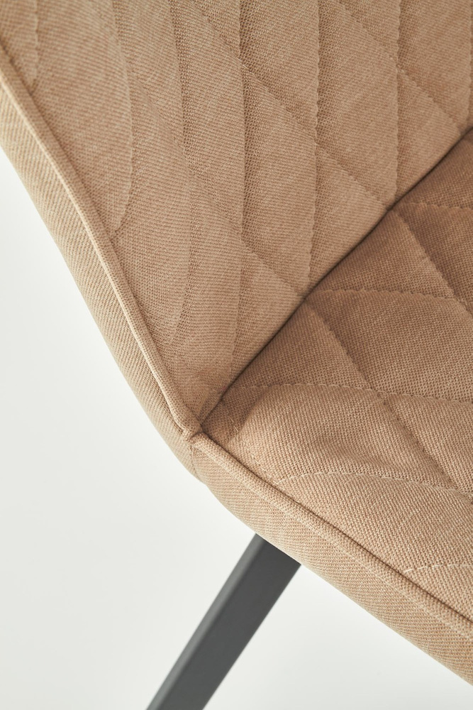 Komfortabel stol til stue beige/ sort K360