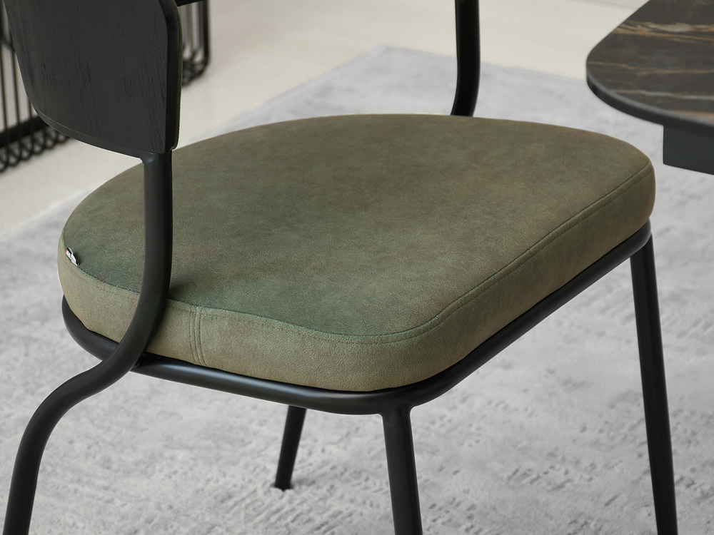 Sort/kakifarvet moderne stol med sorte ben MALIA