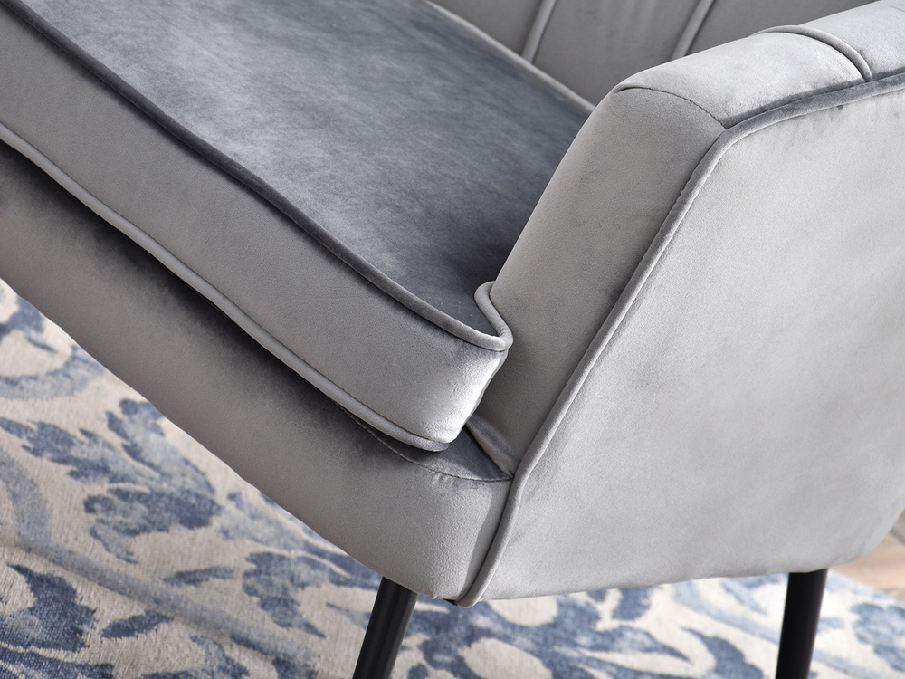 Velourlænestol med grå, sorte ben ESTEL