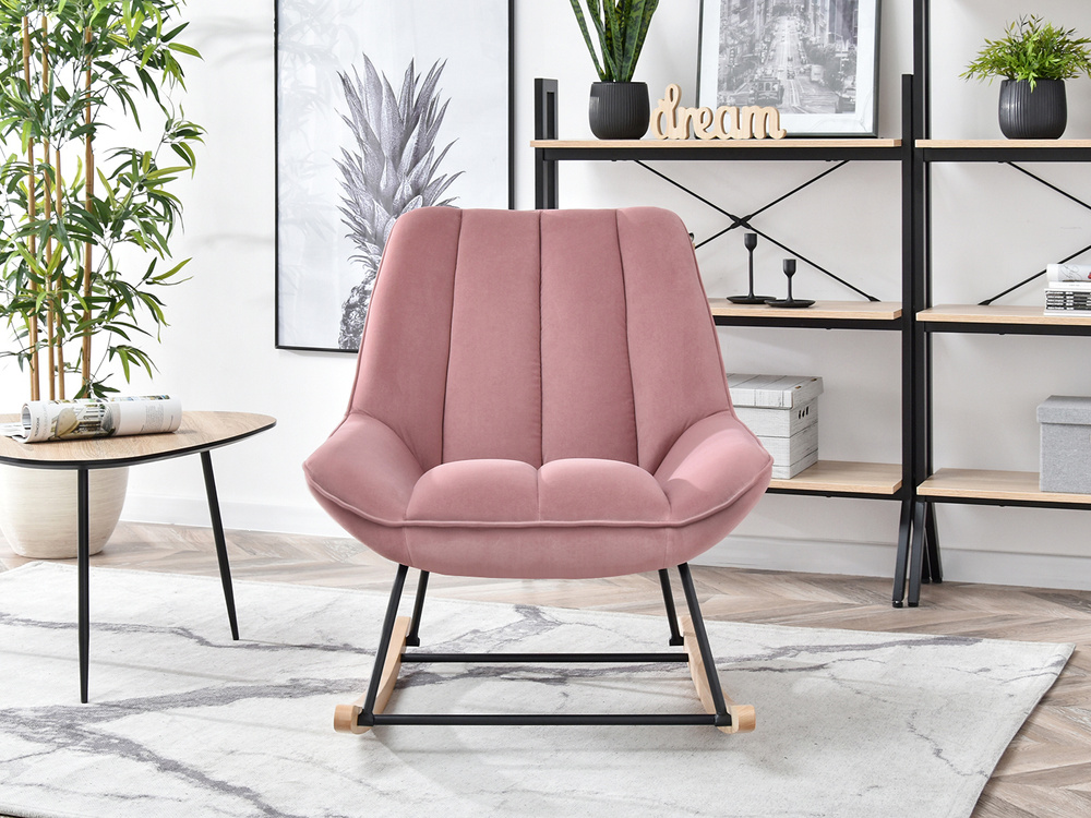 Lyserød velourlænestol med sorte ben BERTA