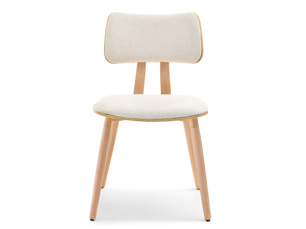 Boucle-stol med cremefarvede egetræsben WOODY