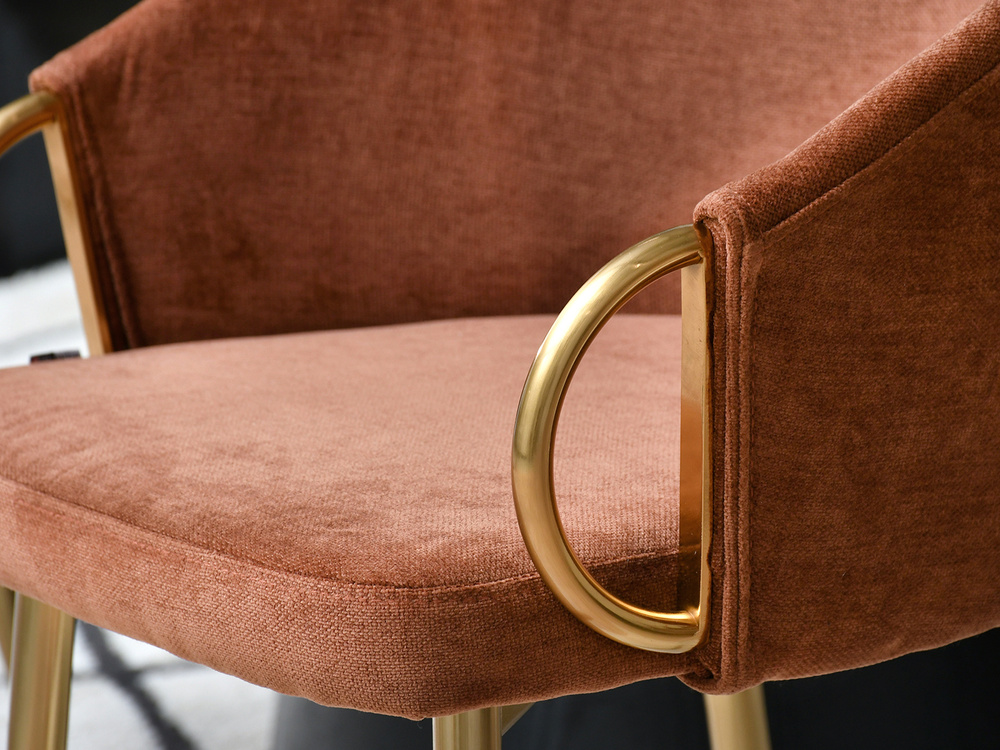 CLARA designerstol med ben i kobber og guld