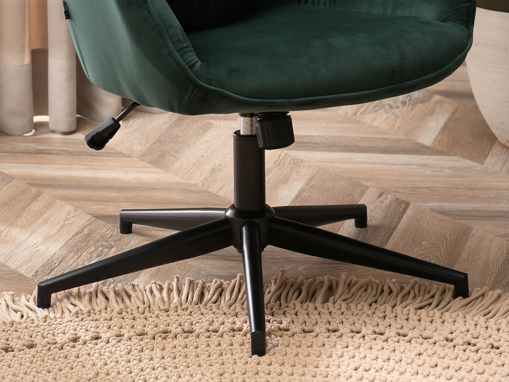 Velourlænestol med grønne, sorte ben TRINI