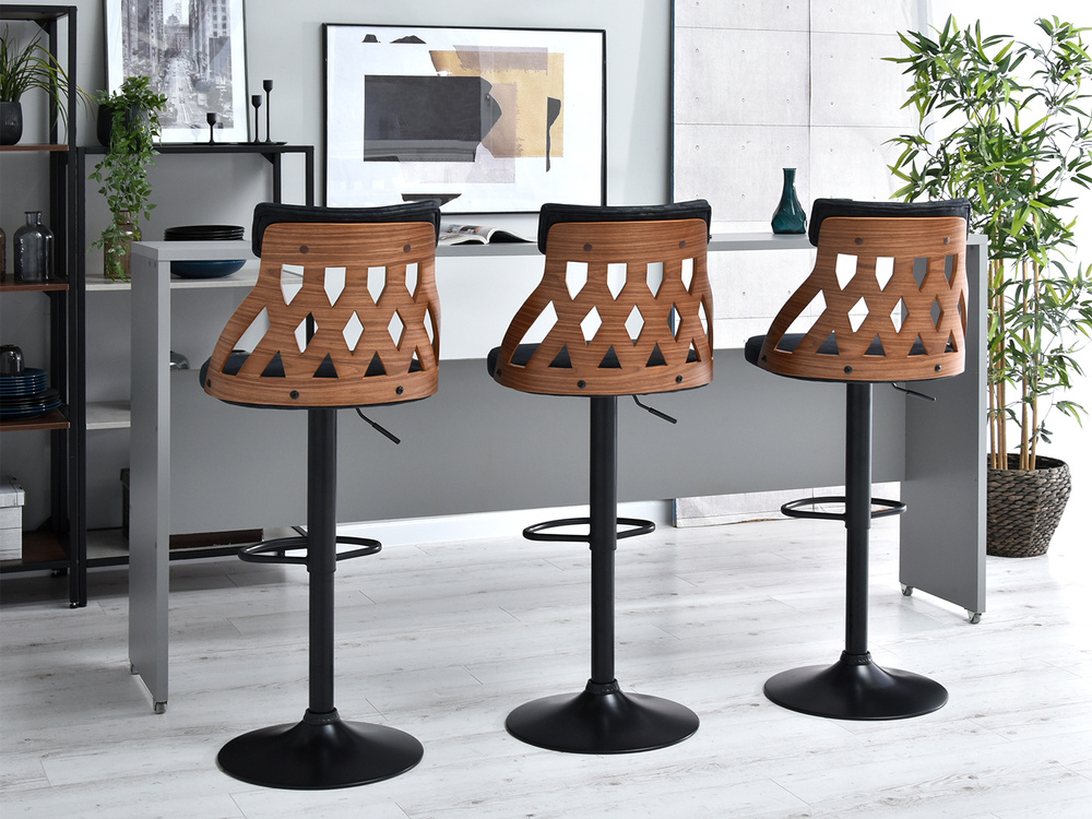 Hocker i sort/valnød med sorte ben Hocker i valnød