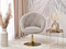 Beige lounge-lænestol med gyldne ben LOUNGE