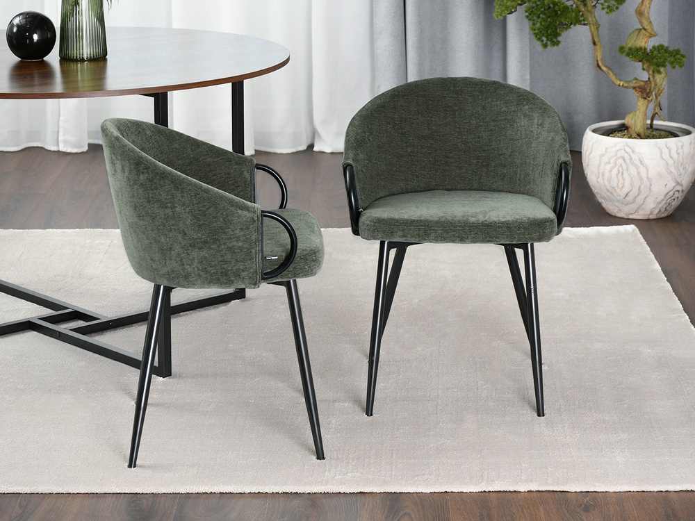 CLARA grøn stol med sorte ben