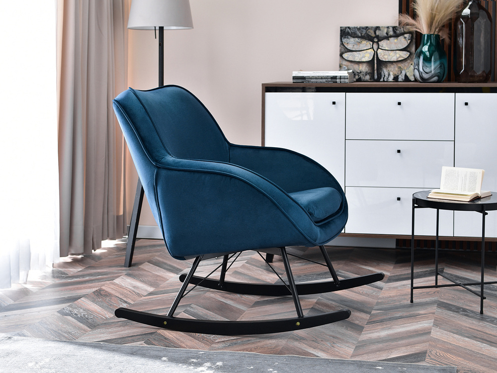 Velourlænestol marineblå sorte ben COCO
