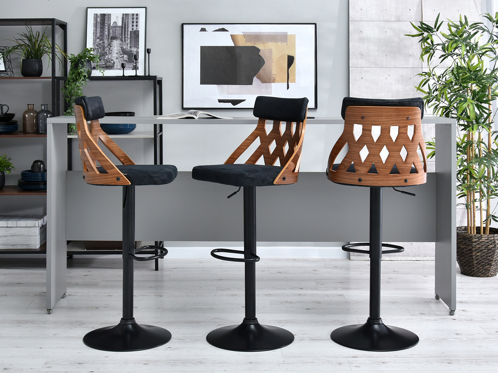 Hocker i sort/valnød med sorte ben Hocker i valnød